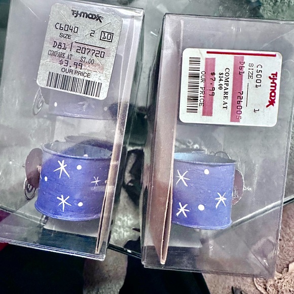 NEW - NAPKIN RINGS - 2 sets of 4 count - Picture 8 of 10